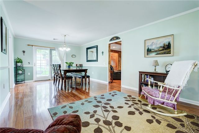 24 Cullens Run, Pittsford, NY 14534