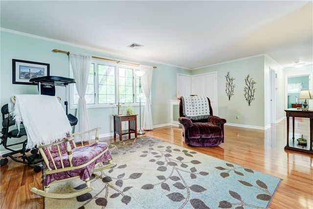 24 Cullens Run, Pittsford, NY 14534