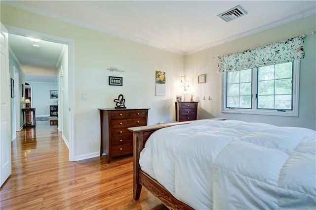 24 Cullens Run, Pittsford, NY 14534