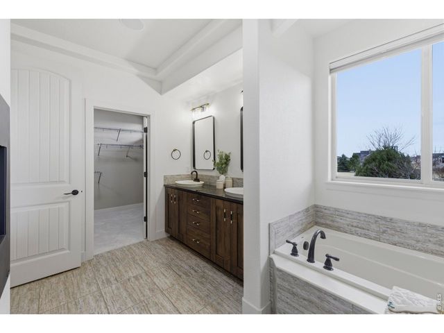 6862 Wildshore Dr, Timnath, CO 80547