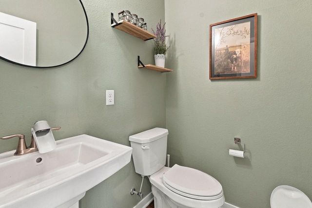 N120W20255 Dolores COURT, Germantown, WI 53022