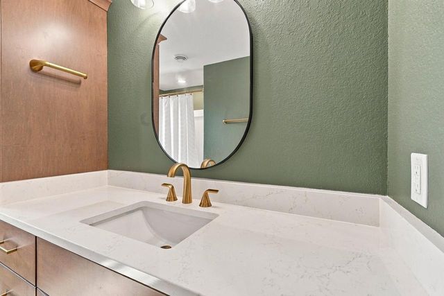 N120W20255 Dolores COURT, Germantown, WI 53022