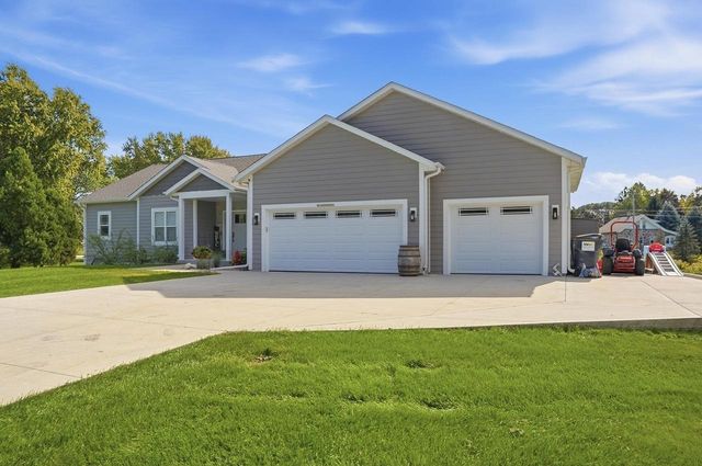 N120W20255 Dolores COURT, Germantown, WI 53022