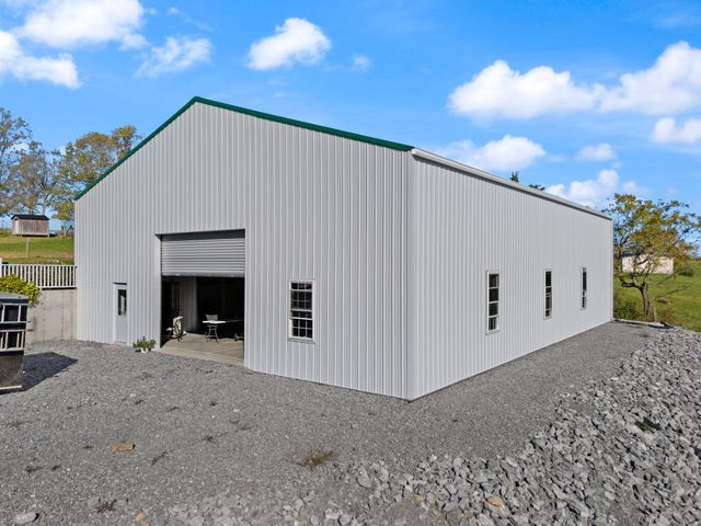 1185 Mudsock Road, Hillsboro, KY 41049