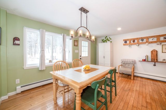 178 James Street, Barre, MA 01005