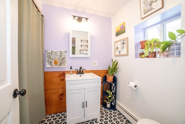 178 James Street, Barre, MA 01005