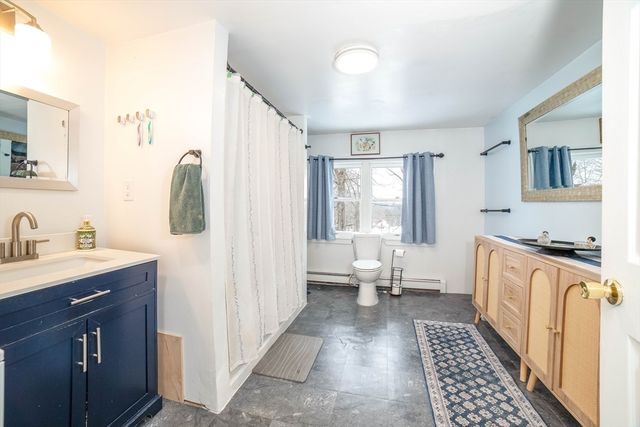 178 James Street, Barre, MA 01005