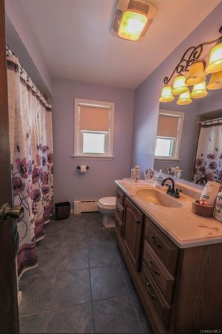 40 Bates Lane, Wallkill, NY 12589