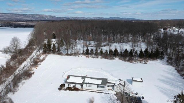 40 Bates Lane, Wallkill, NY 12589