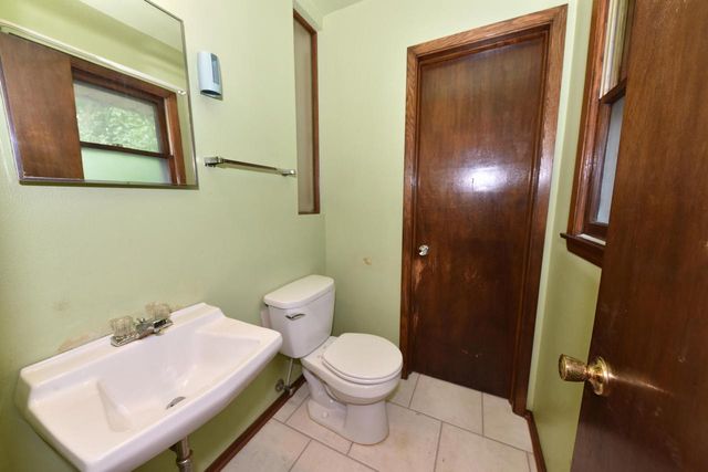 8615 W Petersik STREET, Milwaukee, WI 53224
