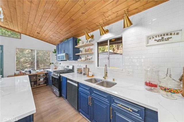 24288 Wabern, Crestline, CA 92325