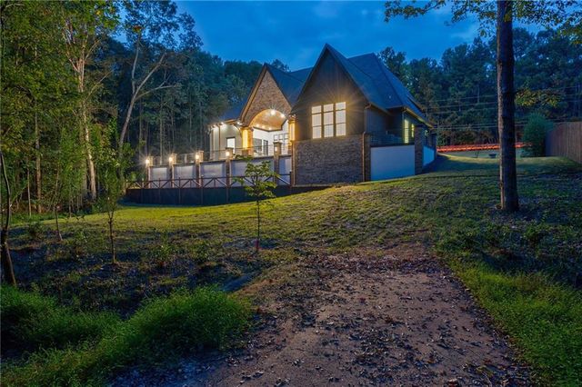 4459 Grady Smith Road, Loganville, GA 30052