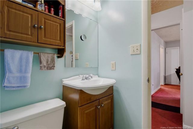 5164 Double Oaks Drive, Fayetteville, NC 28306