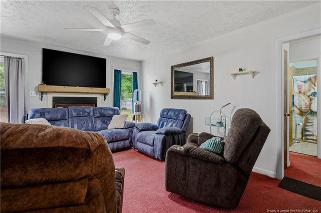 5164 Double Oaks Drive, Fayetteville, NC 28306