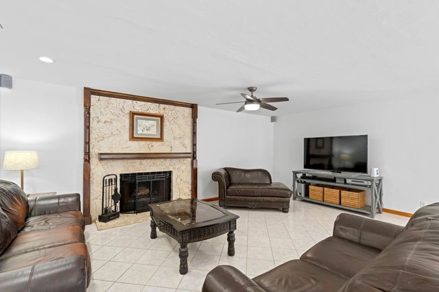 9601 NW 36th Manor, Coral Springs, FL 33065