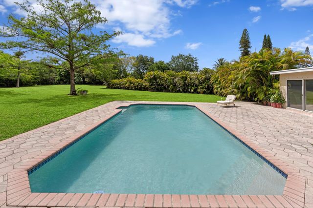 9601 NW 36th Manor, Coral Springs, FL 33065