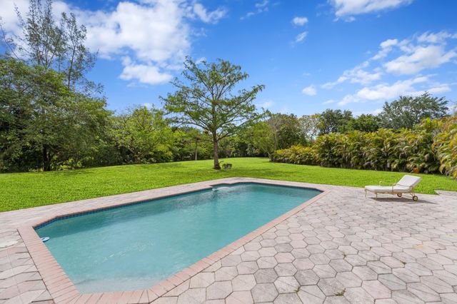 9601 NW 36th Manor, Coral Springs, FL 33065