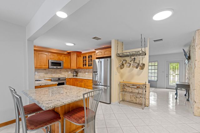 9601 NW 36th Manor, Coral Springs, FL 33065