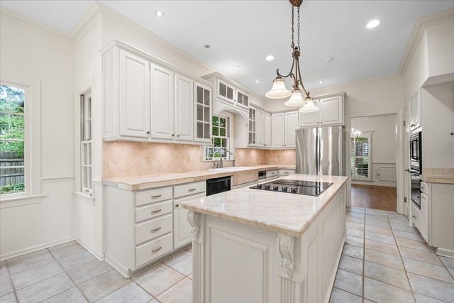 8294 BLAIR LN, Germantown, TN 38139
