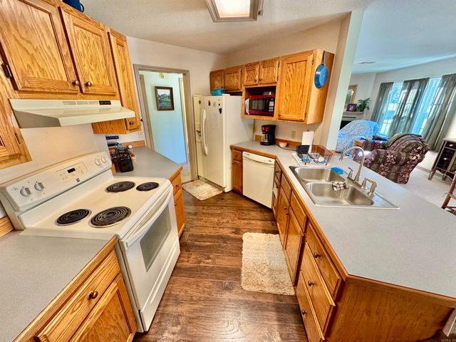 404 Massey Ave., Mountain View, AR 72560