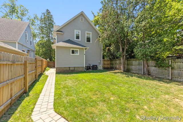 847 Innes Street NE, Grand Rapids, MI 49503