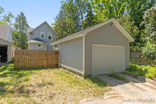 847 Innes Street NE, Grand Rapids, MI 49503