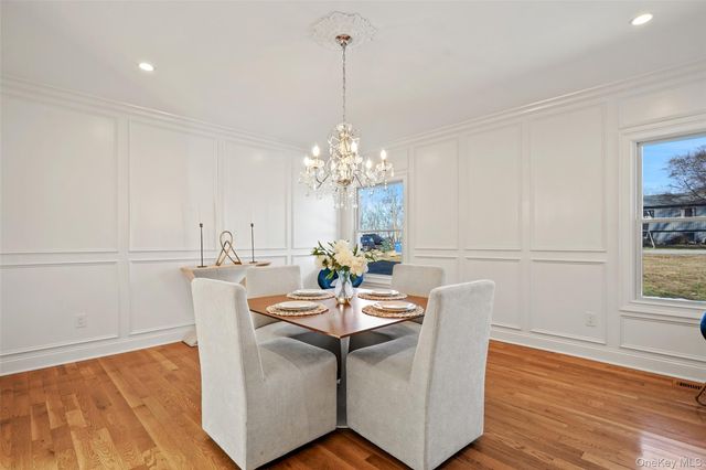 35 Summit Drive, Mahopac, NY 10541