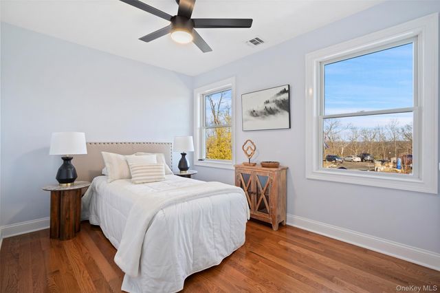 35 Summit Drive, Mahopac, NY 10541