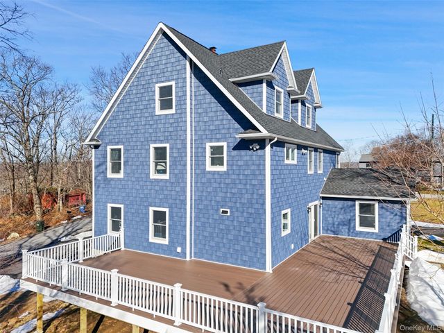 35 Summit Drive, Mahopac, NY 10541