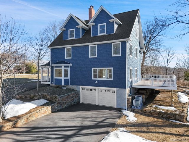 35 Summit Drive, Mahopac, NY 10541
