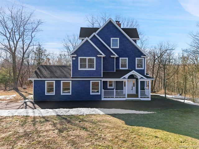 35 Summit Drive, Mahopac, NY 10541