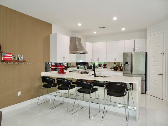 668 NE 191st Street 0, Miami, FL 33179