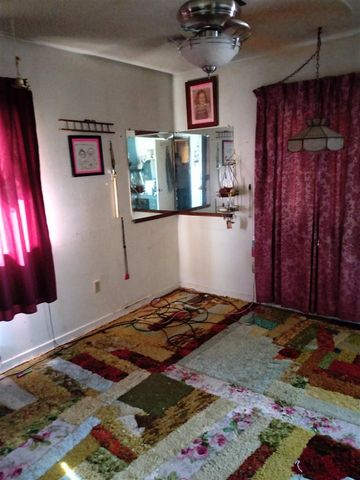 809 NW 53rd St, Lawton, OK 73505