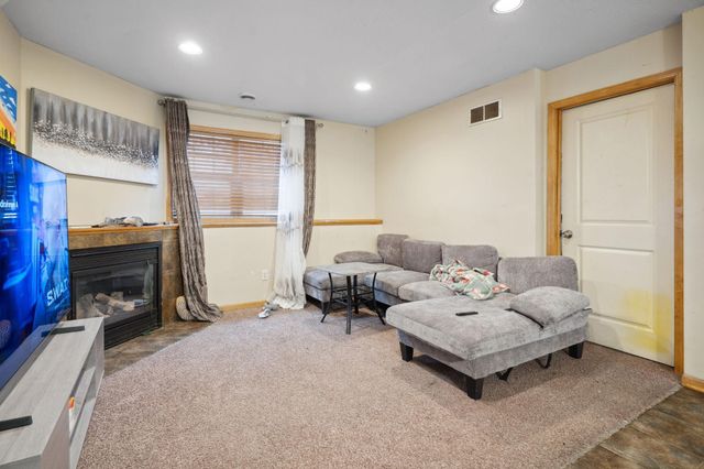 1599 Rice Street, Saint Paul, MN 55117