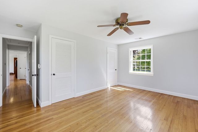 11 Pheasant Hill, Granby, MA 01033