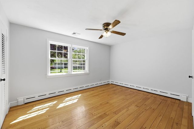 11 Pheasant Hill, Granby, MA 01033