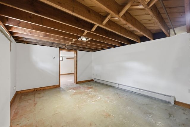 11 Pheasant Hill, Granby, MA 01033