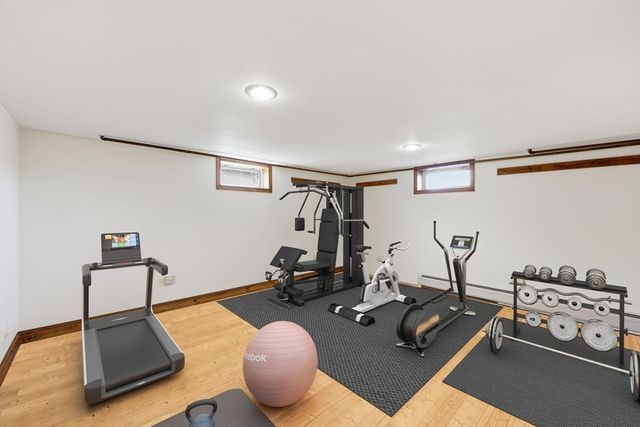 11 Pheasant Hill, Granby, MA 01033