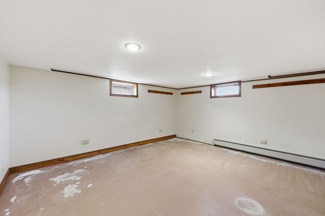 11 Pheasant Hill, Granby, MA 01033