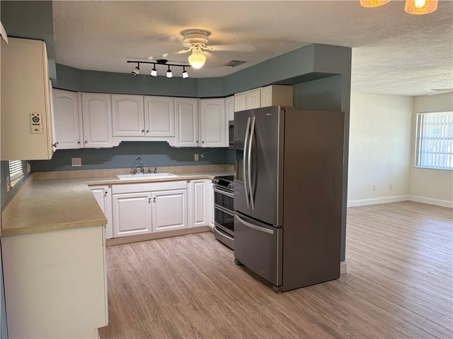 619 Barber Street, Sebastian, FL 32958