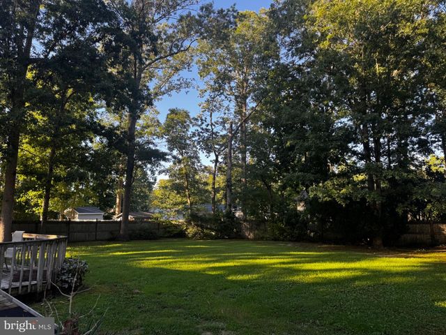 2571 BARTHOLOMEW DR, Vineland, NJ 08361