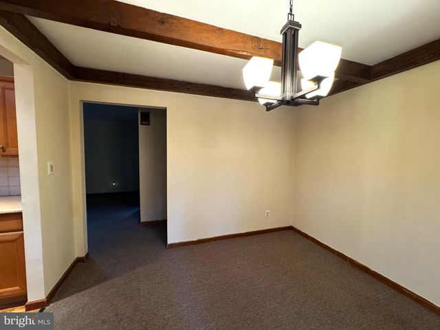 2571 BARTHOLOMEW DR, Vineland, NJ 08361
