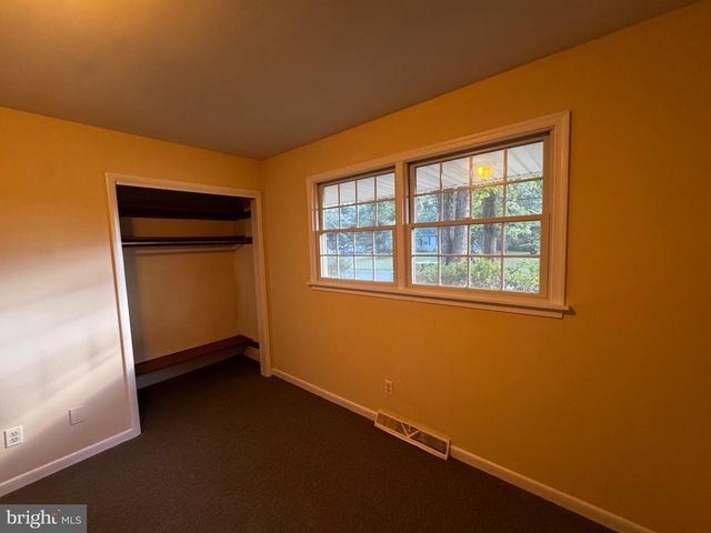 2571 BARTHOLOMEW DR, Vineland, NJ 08361