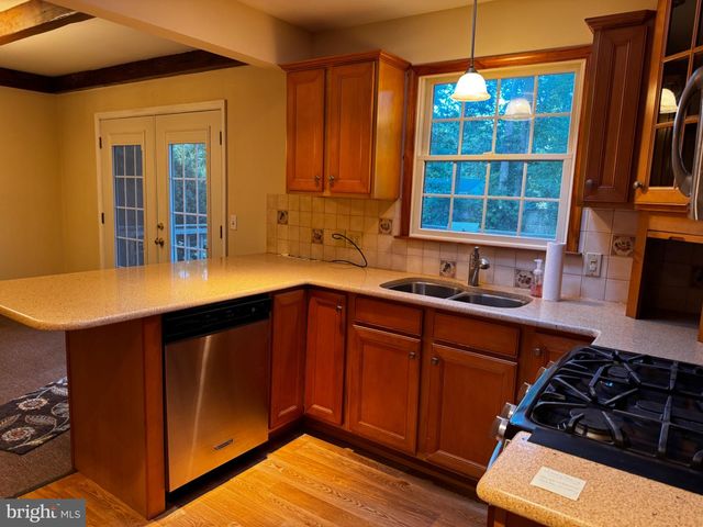 2571 BARTHOLOMEW DR, Vineland, NJ 08361