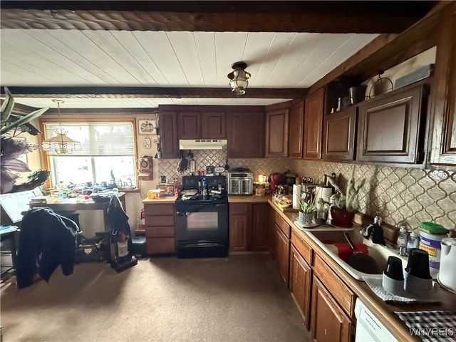 36 Crane Place 32, Tonawanda, NY 14150