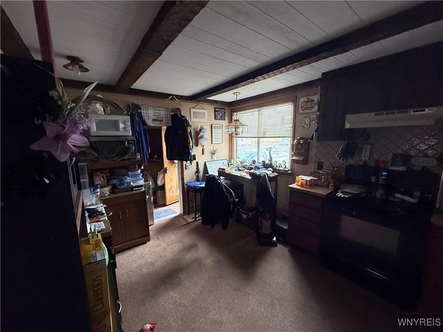 36 Crane Place 32, Tonawanda, NY 14150