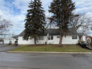 36 Crane Place 32, Tonawanda, NY 14150