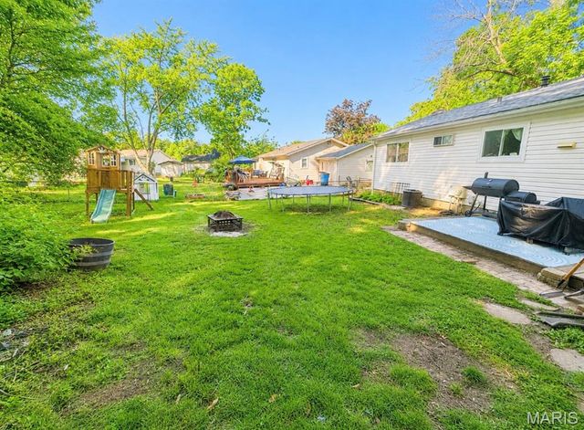 1454 De Porres Lane, St Charles, MO 63304