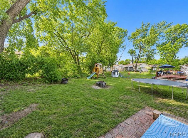 1454 De Porres Lane, St Charles, MO 63304
