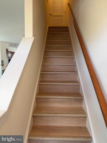 1 STEVENS CT, Somerdale, NJ 08083